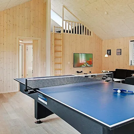 Nyaraló 16 Person In Hasselberg *